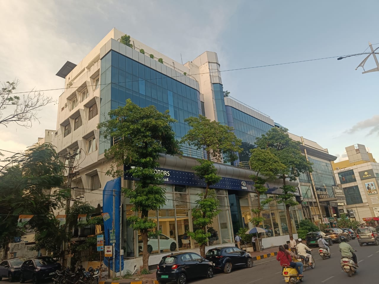 Tata Motors – Authorized Service Center