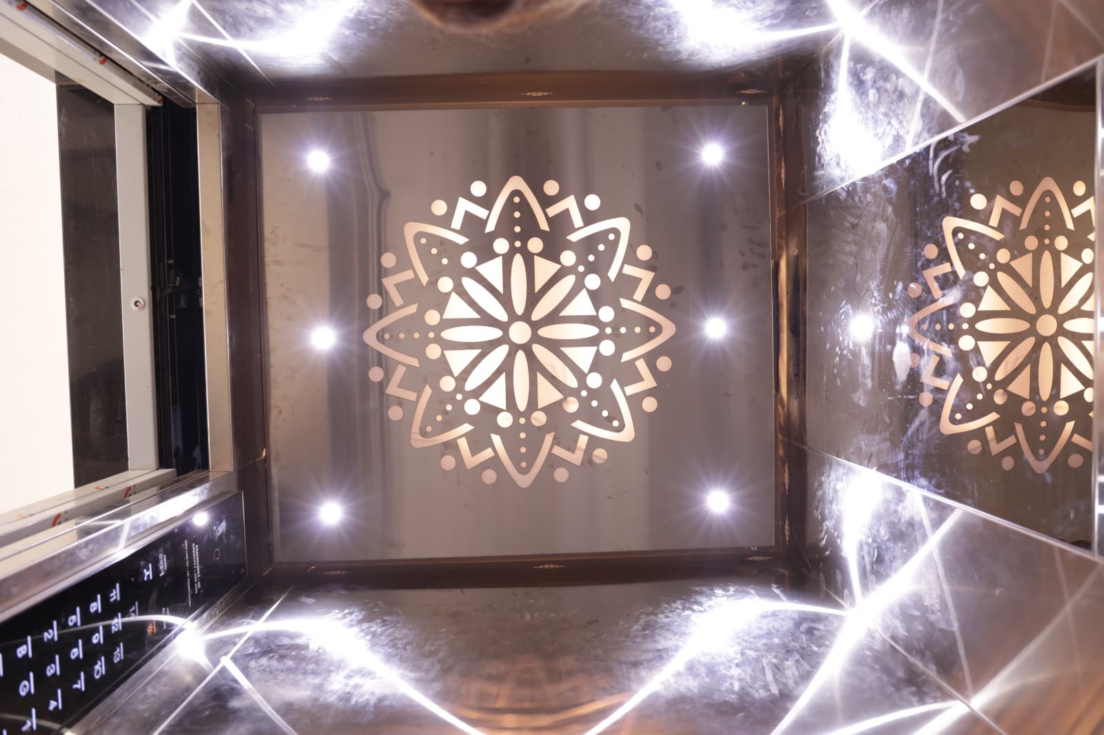 Signature Ceiling Design